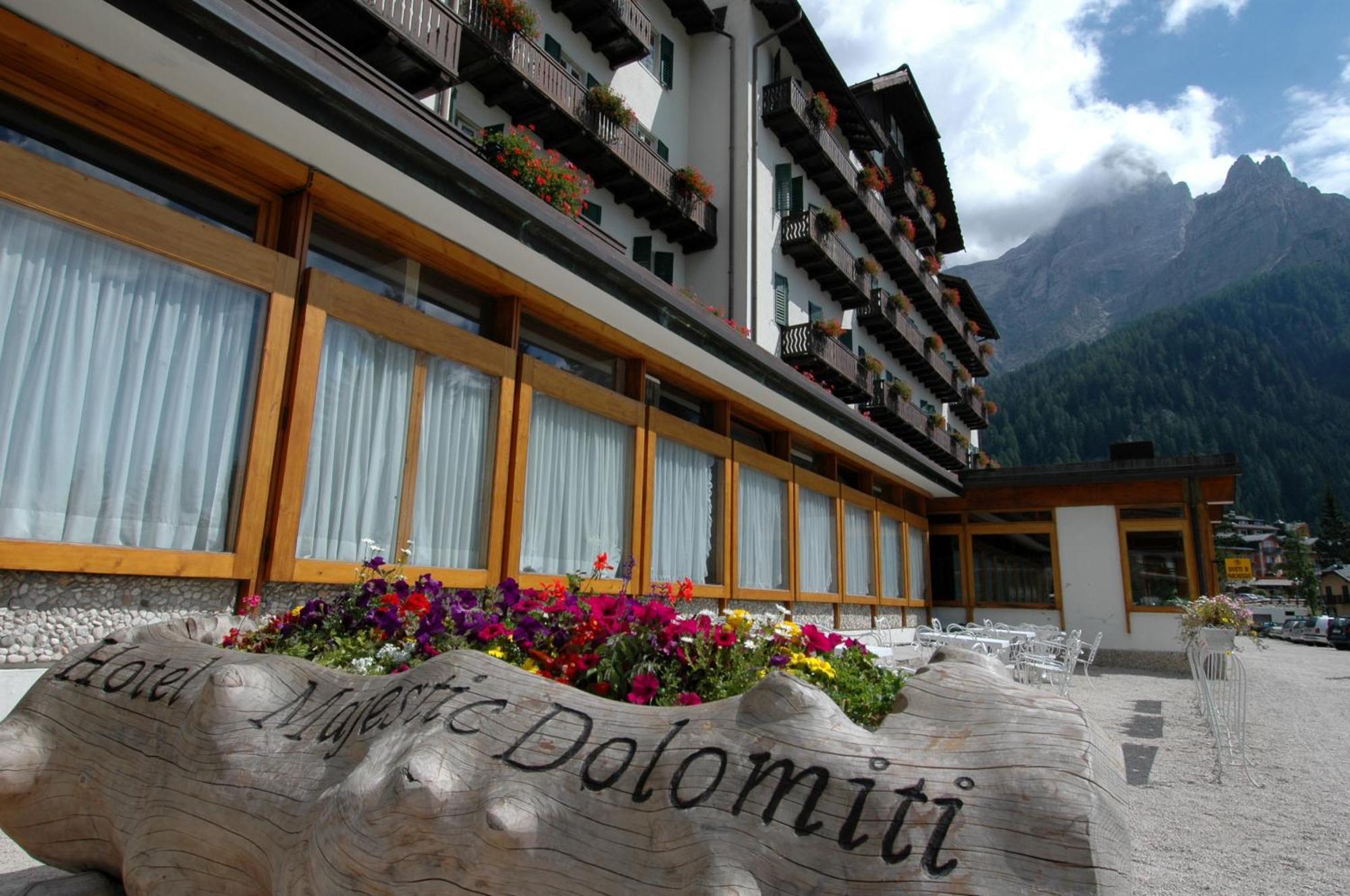 Th San Martino - Majestic Dolomiti Hotel San Martino Di Castrozza Exterior foto